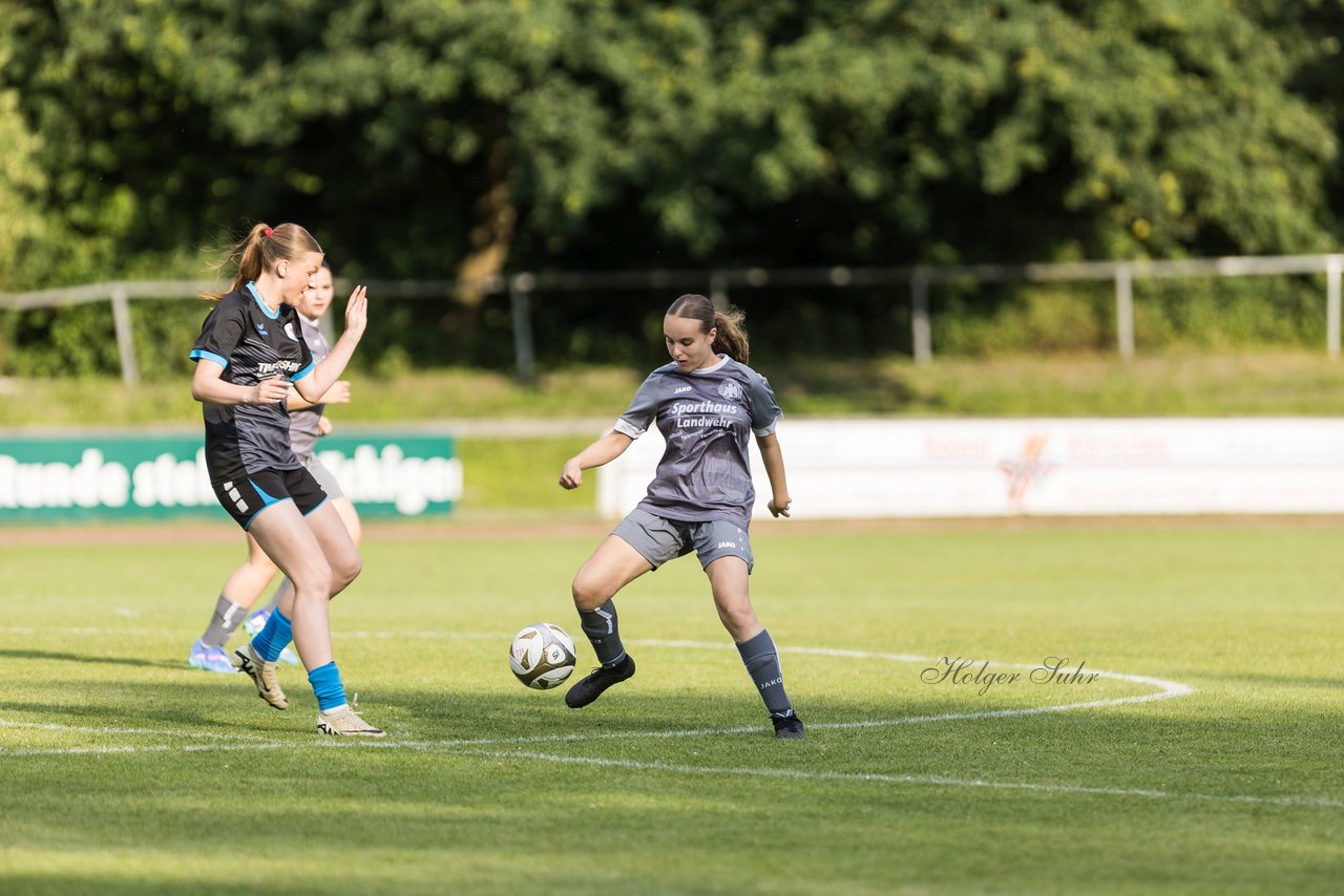 Bild 78 - Loewinnen Cup